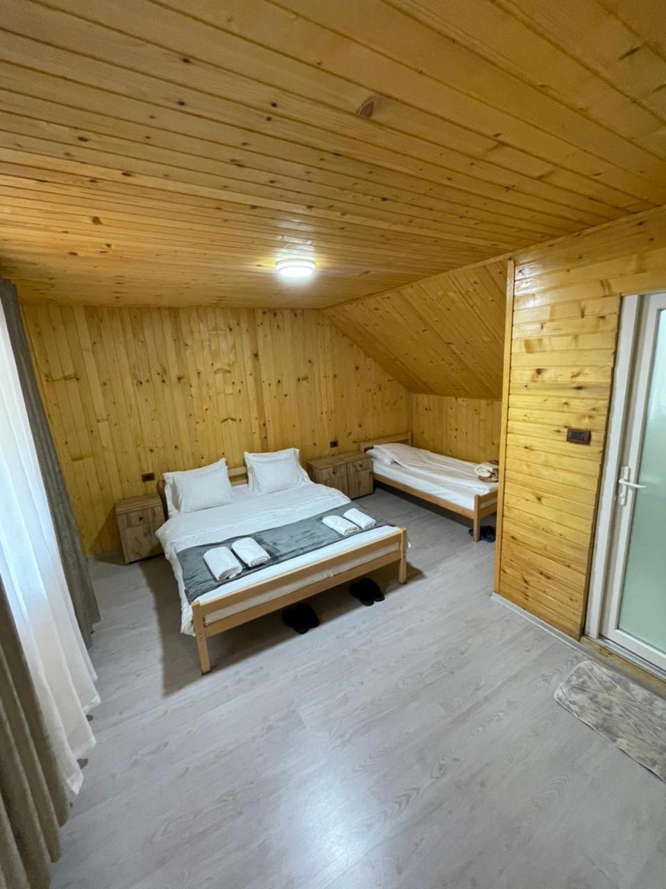 Bujtina Arlindi Bed & Breakfast Valbone Exterior photo